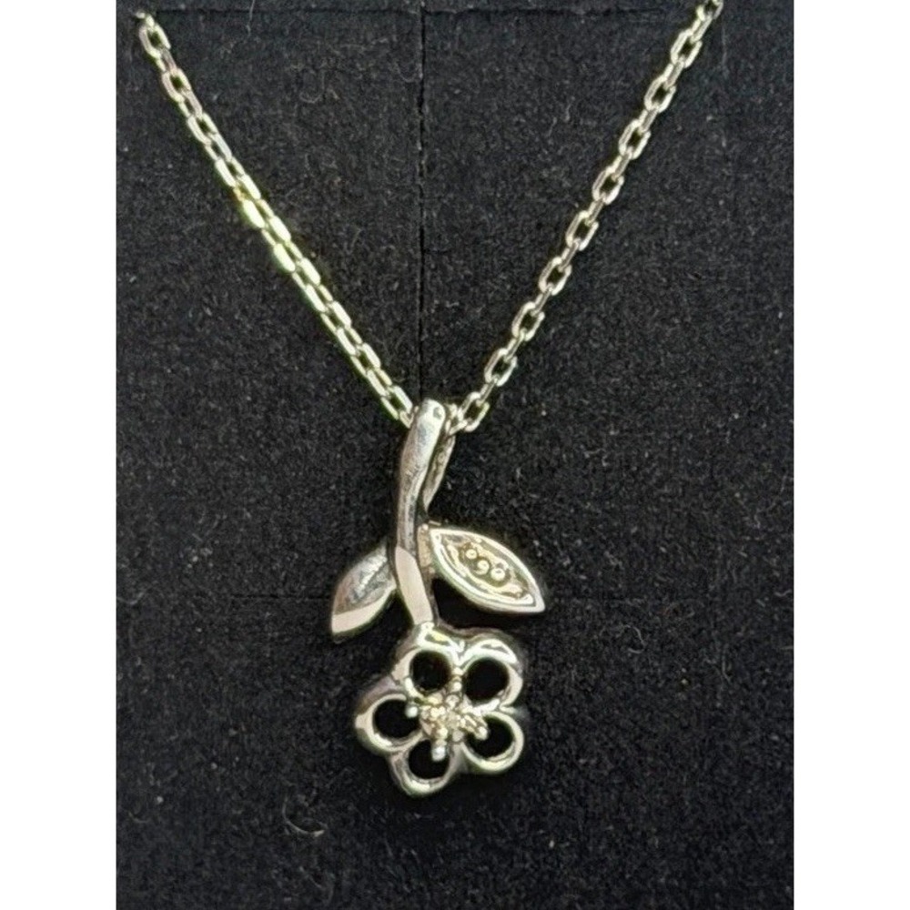 Tiny Flower Pendant 925 With Tiny Natural Diamond W/ 925 Chain Necklace